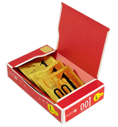 Open Okamoto 001 L retail box showing condom wrappers