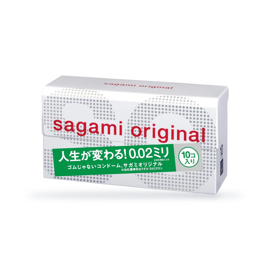 One Sagami Original 002 retail box with green label, 10 condoms, angled view